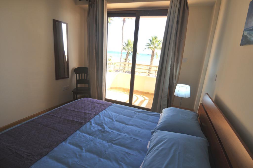 Ithaki Phinikoudes Apartment No. 202 Larnaca Room photo